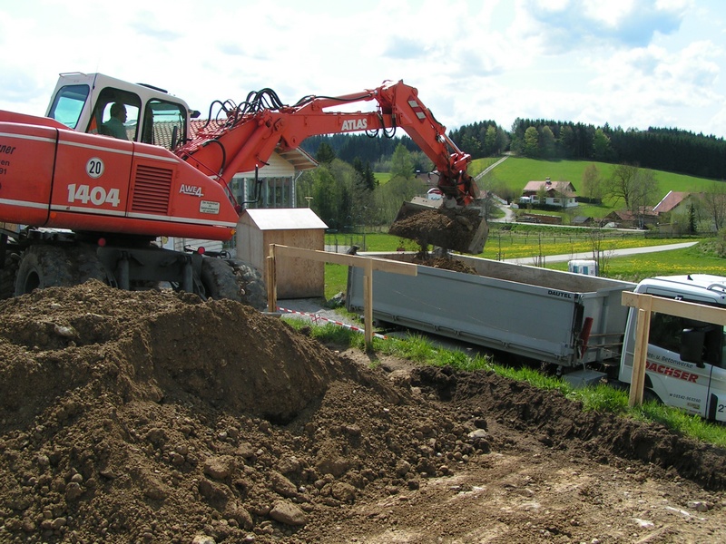 Turm-3.5.08-1.jpg - 2.5.08 - es tut sich was am Römerbad